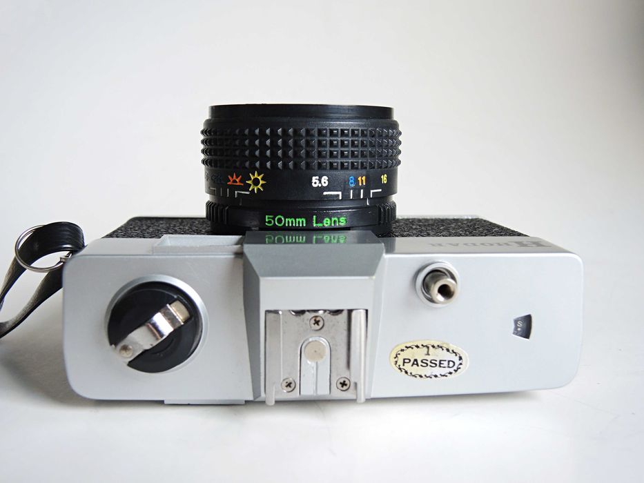 Вінтажна плівкова 35 мм камера Hodar