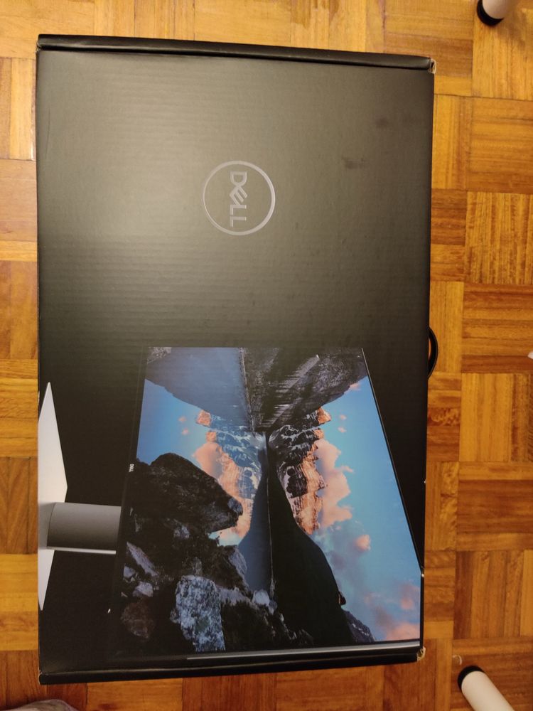 Dell UltraSharp 24 Monitor