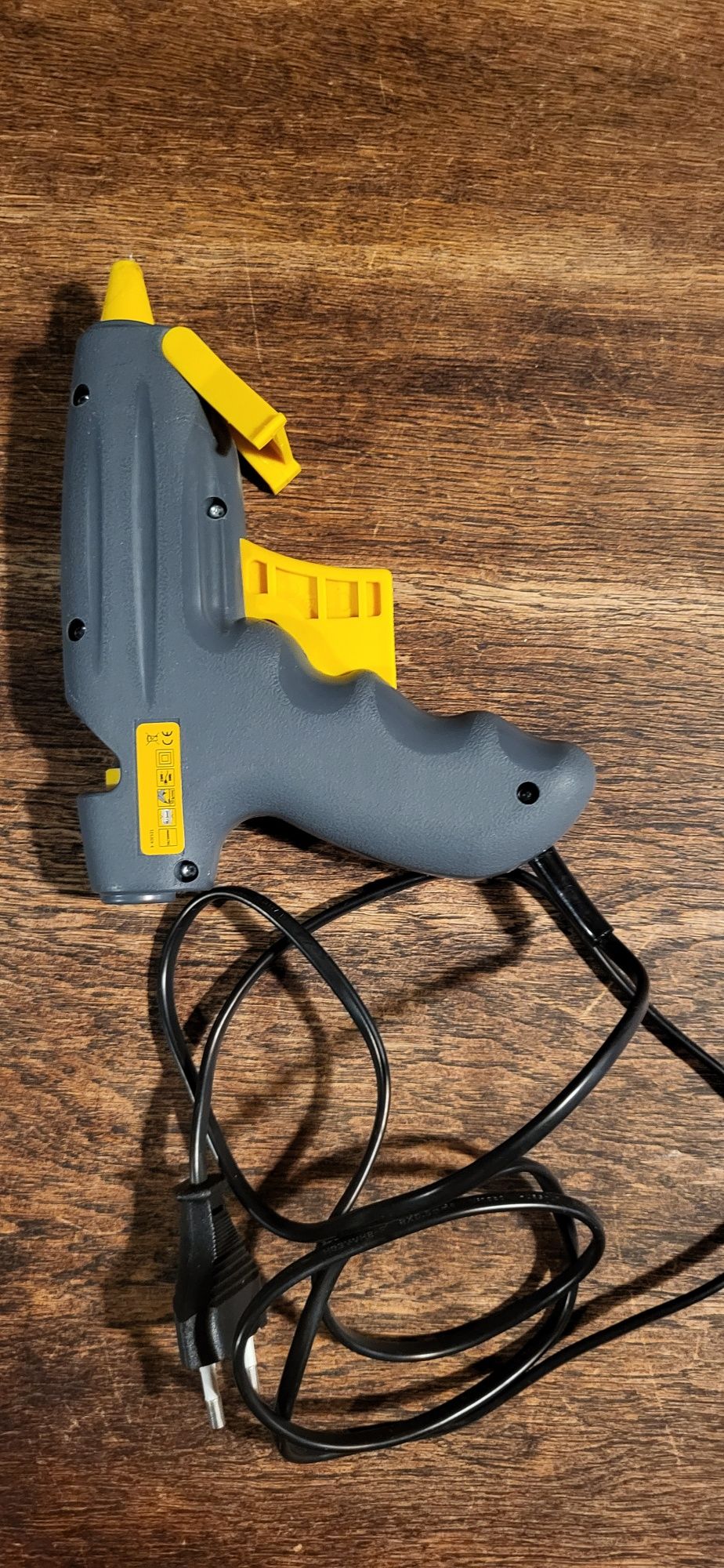 Pistolet do kleju