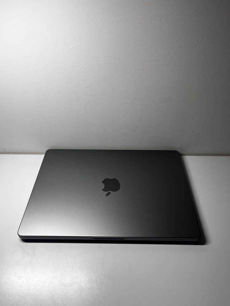 MacBook Pro 2023  16” 18/512/M3 Pro