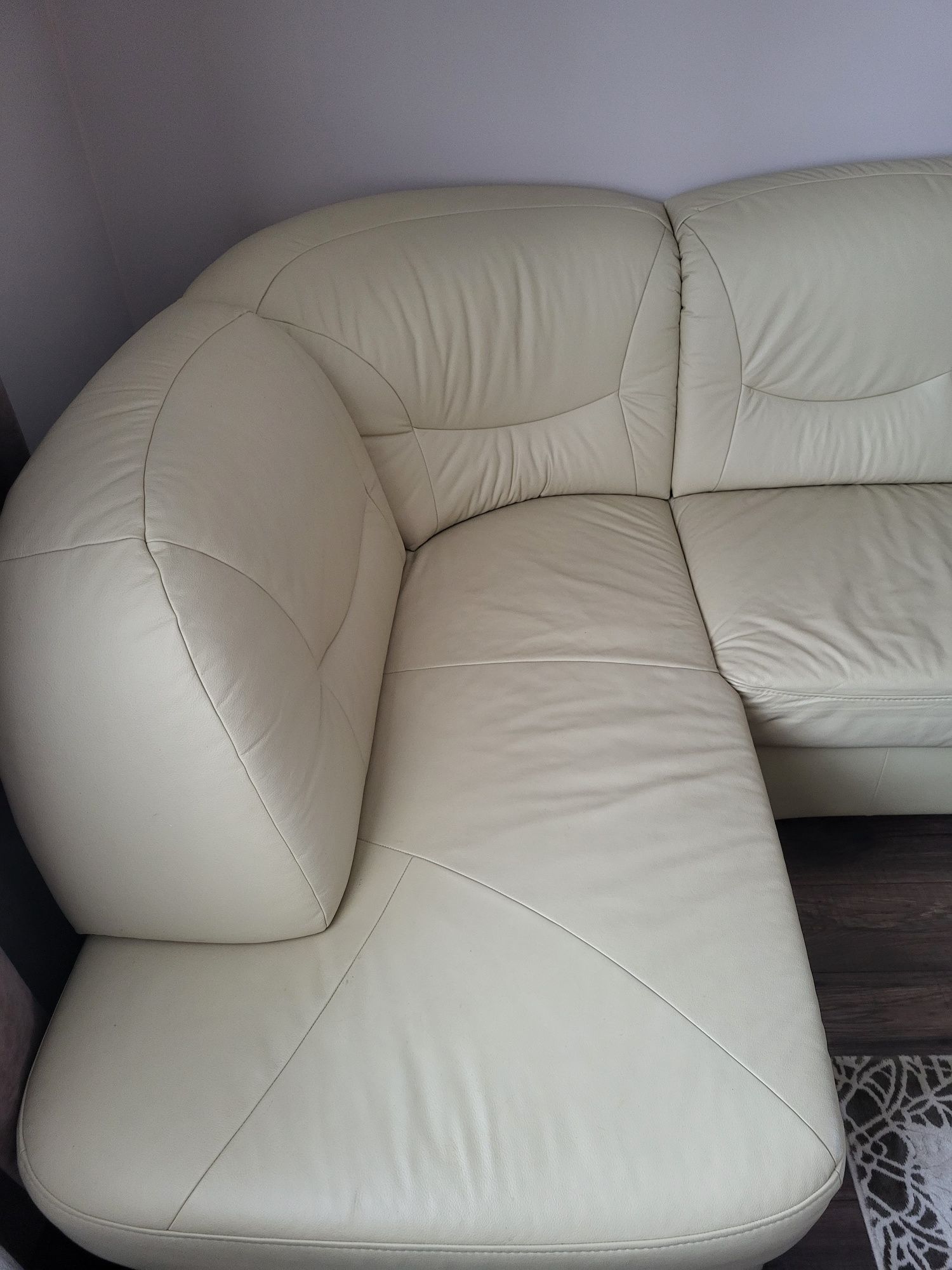 Narożna sofa- skóra naturalna