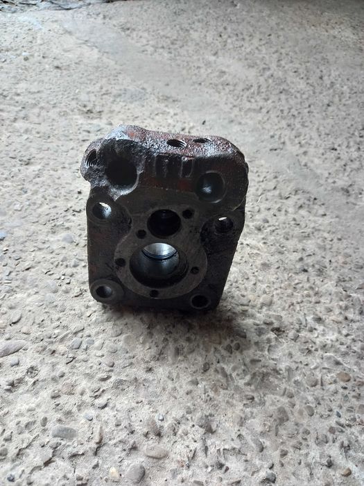 Верхня частина циліндра Ц 75