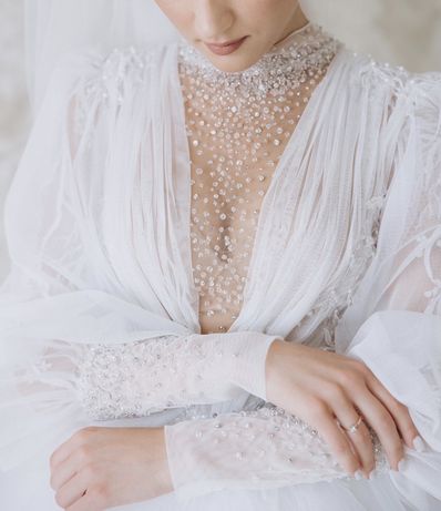 Весільна сукня / плаття Tulipia bridal зі шлейфом довжиною 3м