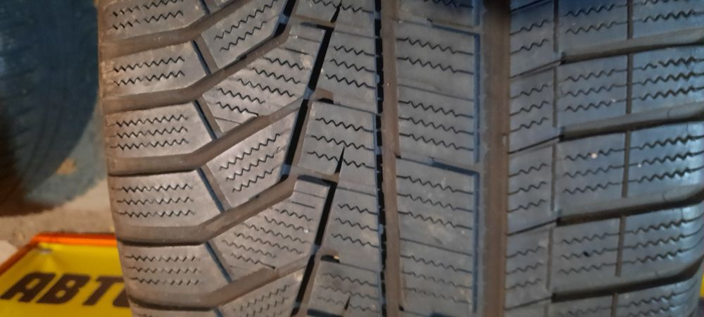 Шины 275 35 20 пара зима