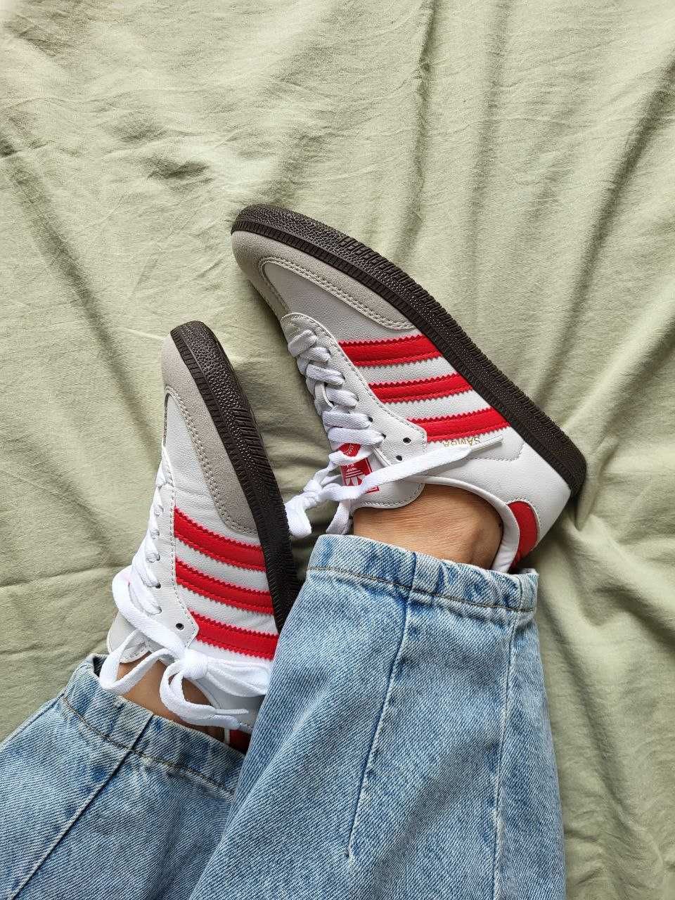 Adidas Samba Red --- є інші кольори