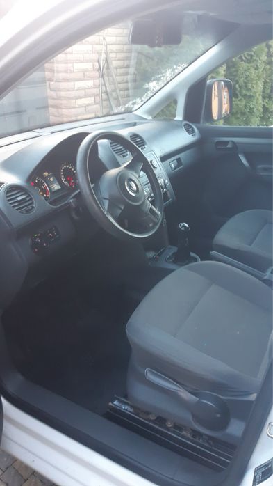 Продам volkswagen caddy 2015