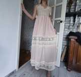 Sukienka Boho szydełkowa beżowa maxi długa z frędzlami  letnia