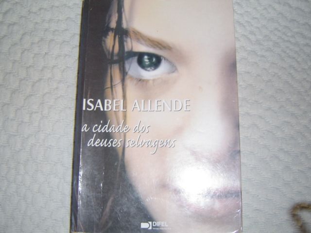 2 livros de Isabel Allende