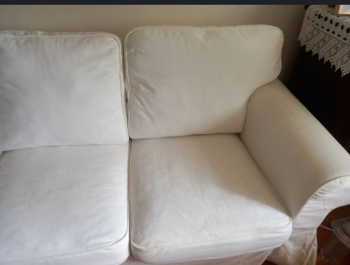 Sofá- 3 lugares EKTORP, Ikea com oferta de repousa pés