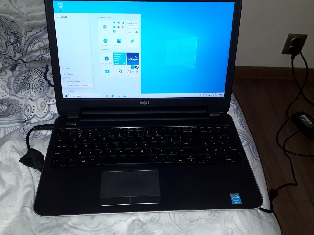 Laptop Dell w stanie bdb