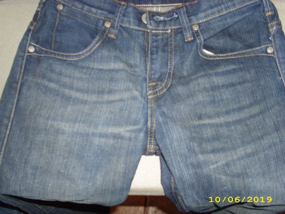 2 pares de Calças de Ganga Levis Strauss e Billabong nº29