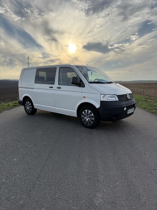 Авто Volkswagen Transporter T5 8+1 1.9 TDI бус пасс