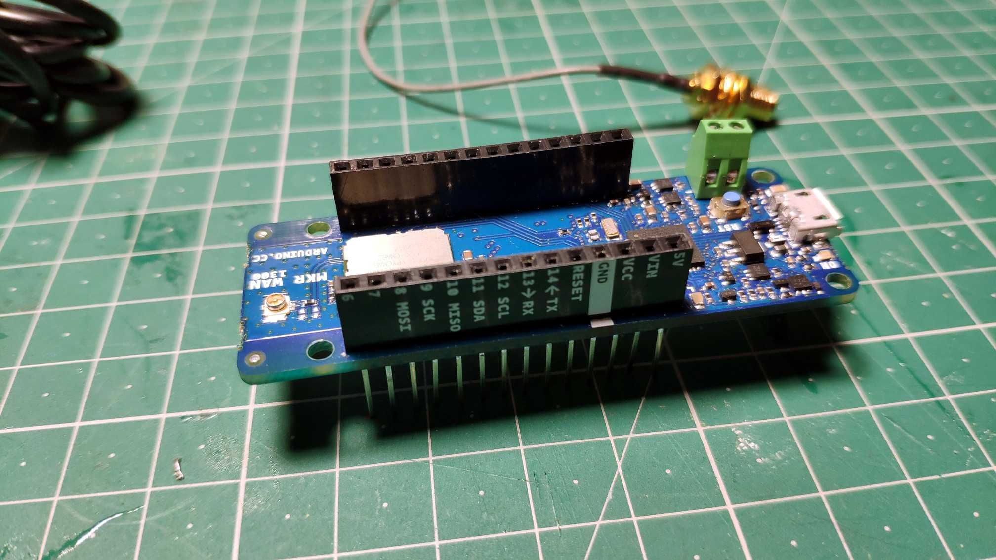 Arduino MKR 1300 WAN + Antena 868 mhz com pigtail