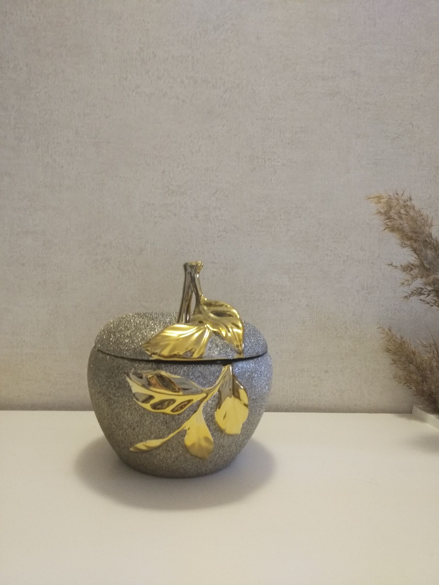 Конфетница для сыпучих шкатулка керамика яблоко золото