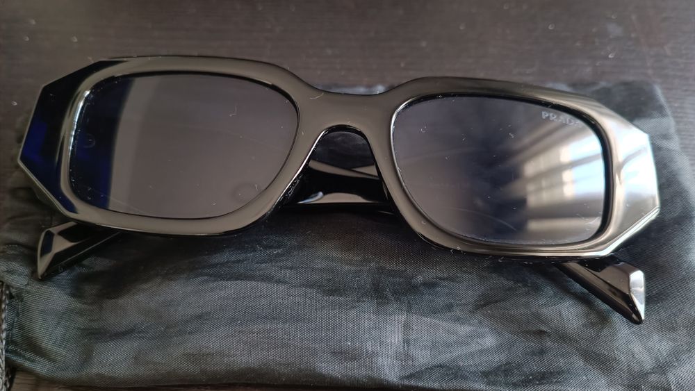 oculos de sol da prada