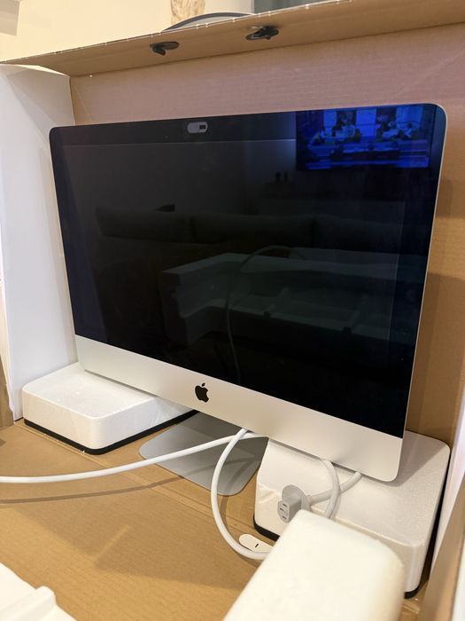 iMac 21,5" (2017) - Como Novo | Caixa Original + Acessórios