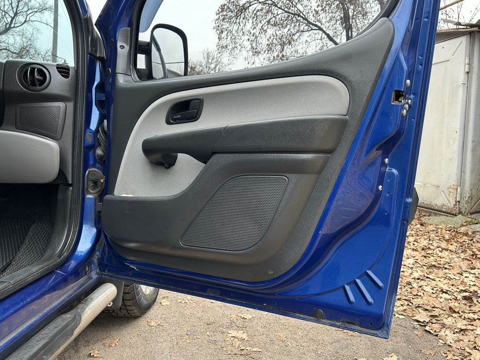 Продам фіат добло в чудовому стані 1.9 дизель