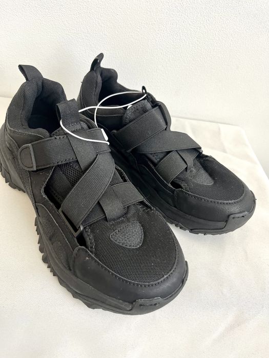 Nowe buty sportowe Zara  czarne  rozm. 38
