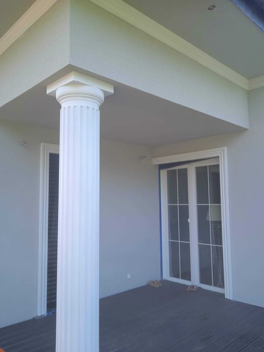 Sztukateria elewacyjna bonie gzymsy listwy profile okienne karnisze