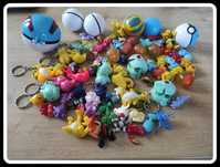Pokemony zestaw figurek mini breloki pocketball