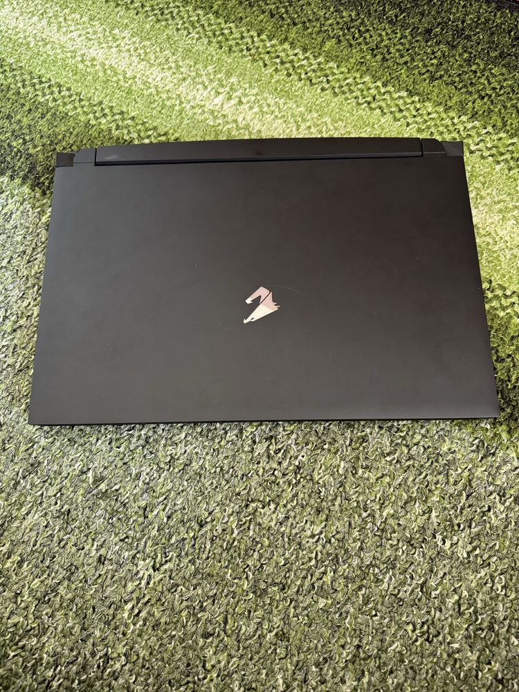 Игровой ноутбук Gigabyte Aorus 15P 2022
