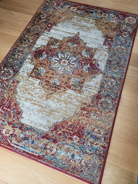 Wielobarwny dywanik 100x150 cm