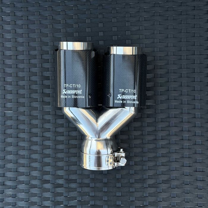 Склад наявність розпродаж насадки насадка глушителя глушника akrapovic