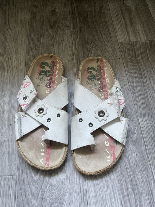 Шльопанці типу birkenstock