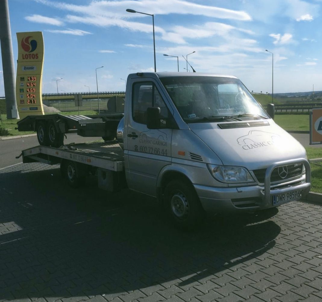 Transport Holowanie Autolaweta