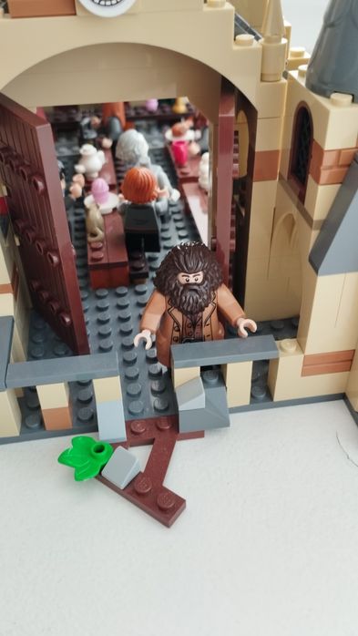 Замок Хогвартс лего Гаррі Поттер оригінал