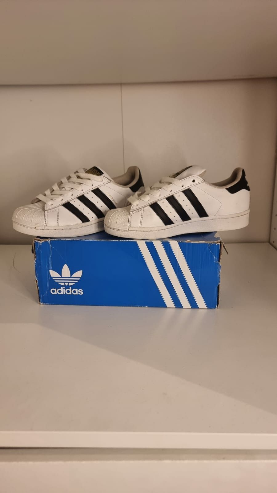 Adidas  super star clássico