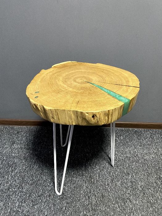 Столик ручної роботи