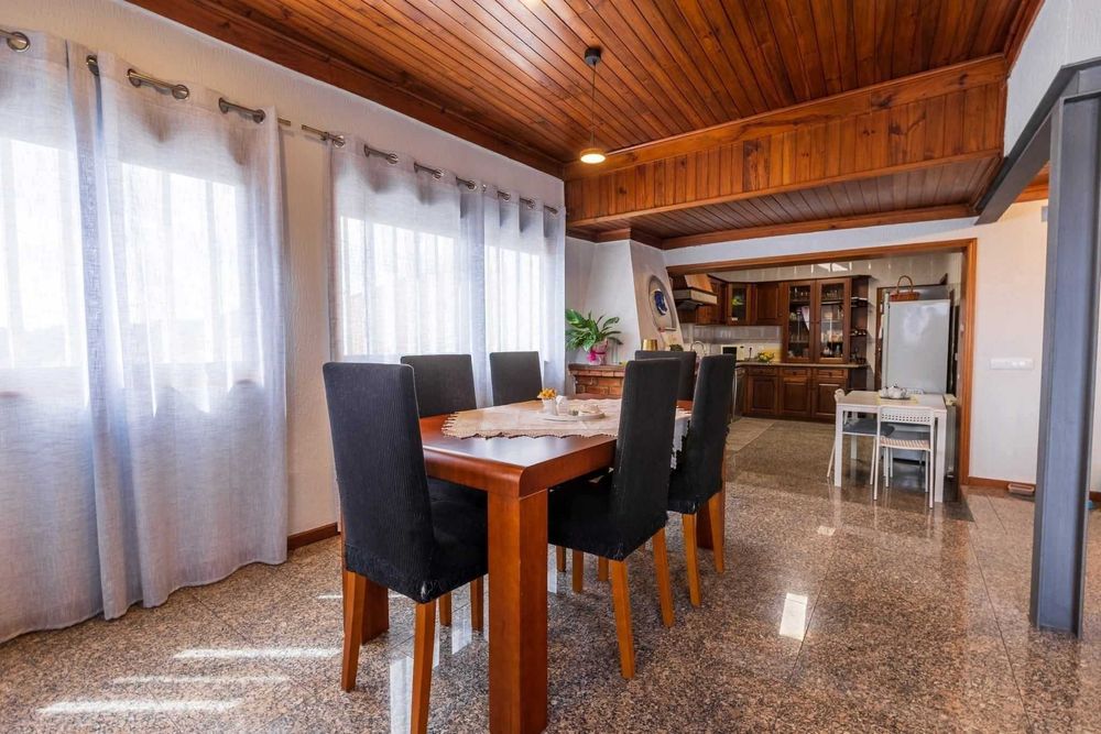 Moradia T4 + 1 a 10 km de Guimarães