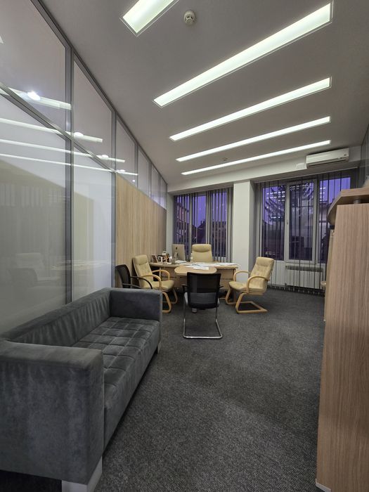 Оренда офісного приміщення в центрі Ужгорода — вул. Феденця