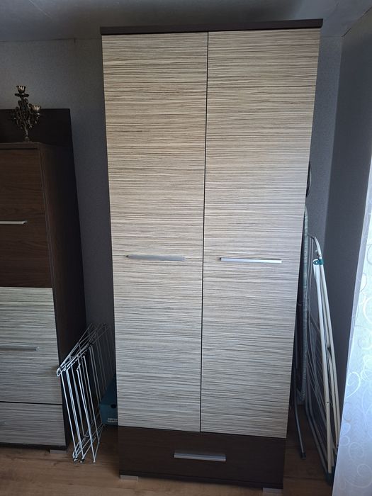 Meblościanka z szafą