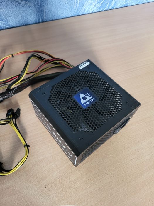 Продам Блок Питания(БП) chieftec cps 650w