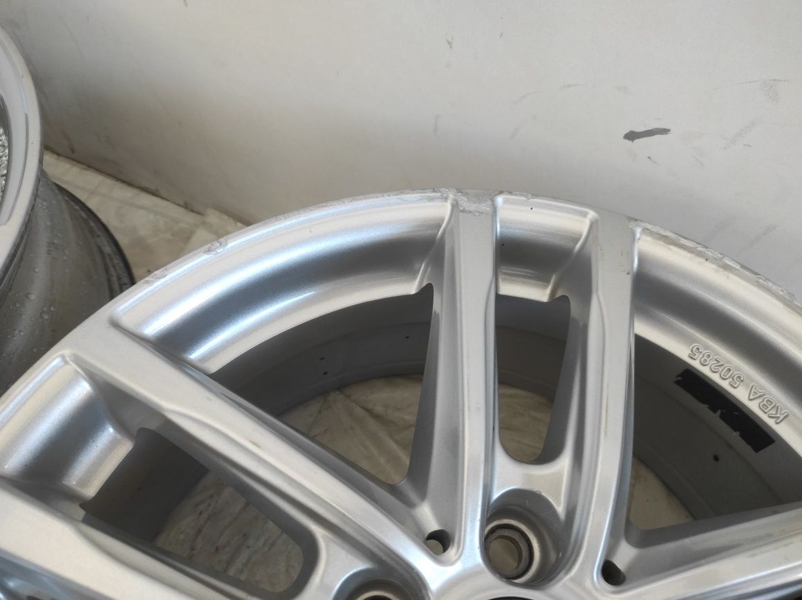 214 Felgi aluminiowe AUDI R 17 5x112 otwór 57,1