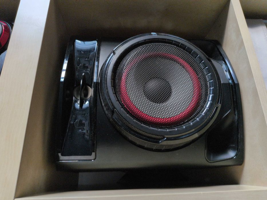 Wieża LG CJ44 xboom