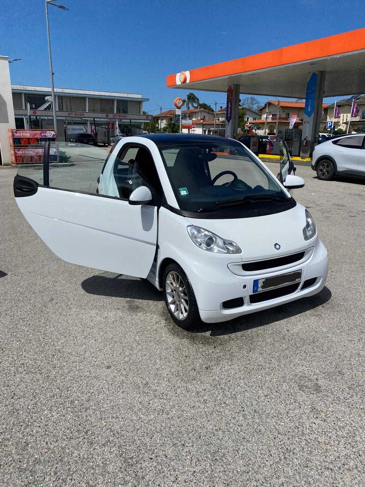Smart For Two 2012 Carrinho econômico, prático e num estado impecável.