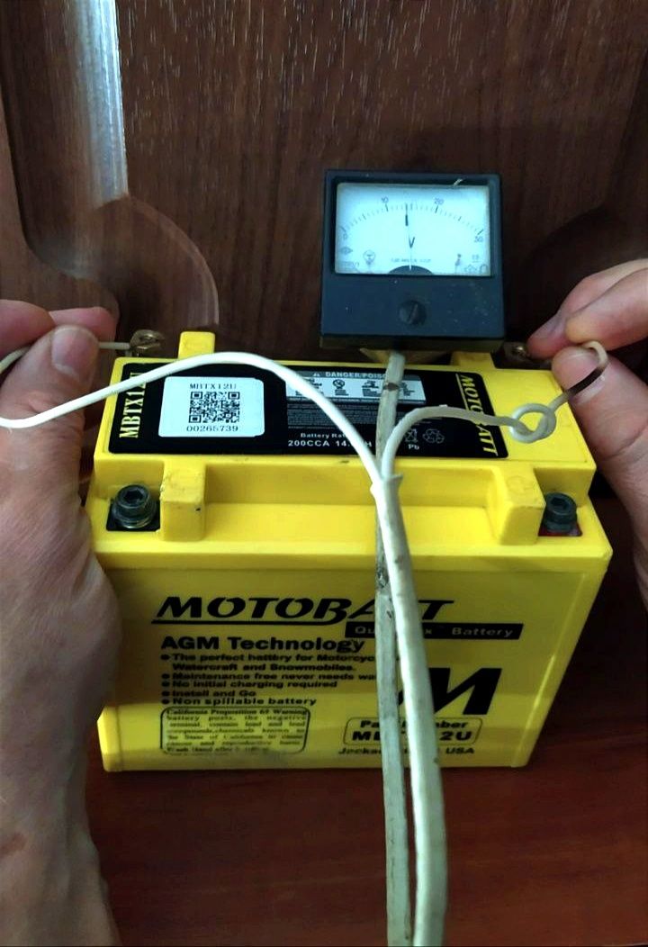 Мото акумулятор Motobatt MBTX12U 14Ah, 200 A, (+/-) (-/+), 151×87×130