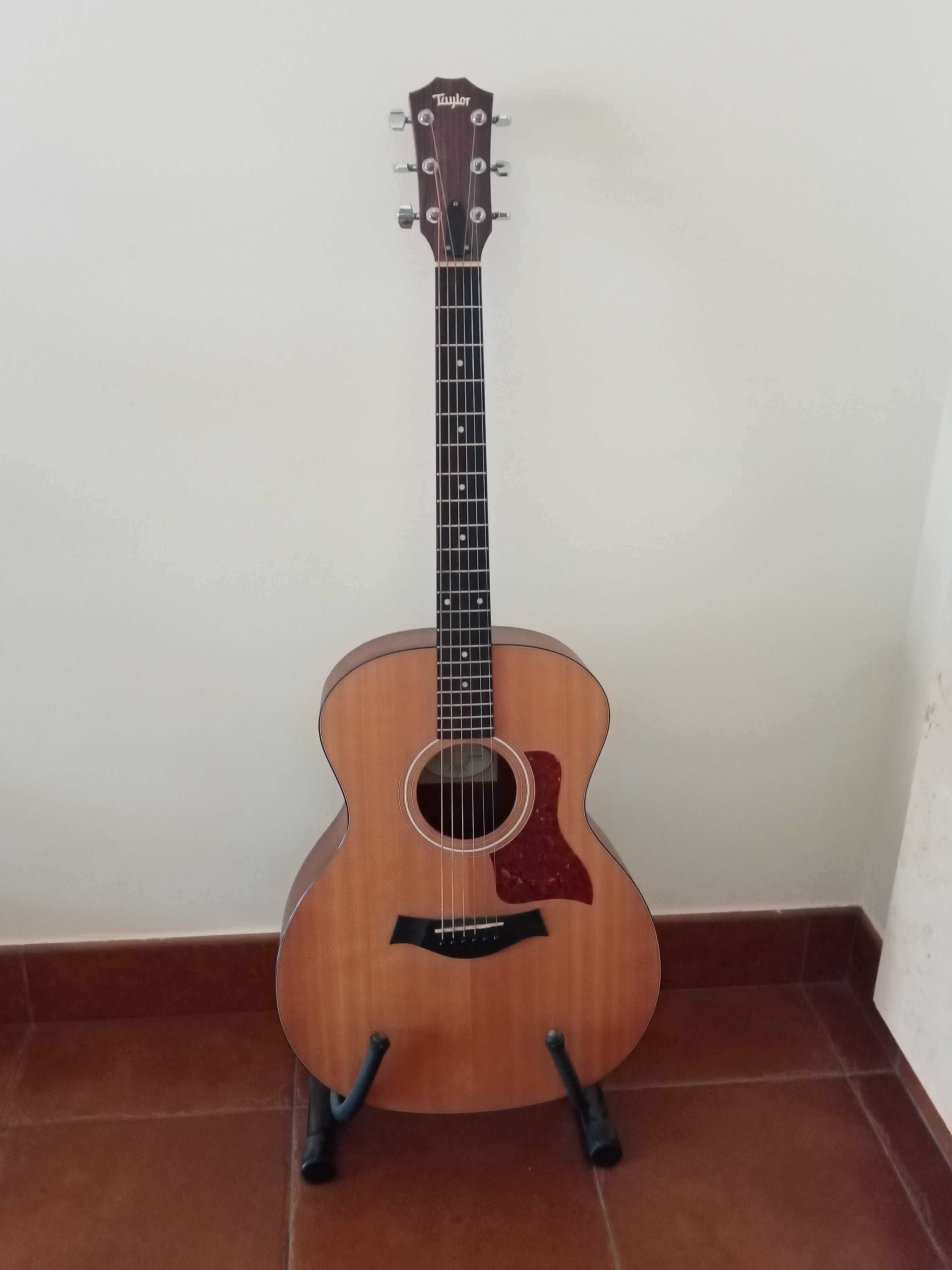 Taylor 114 grand auditorium acoustic sapele