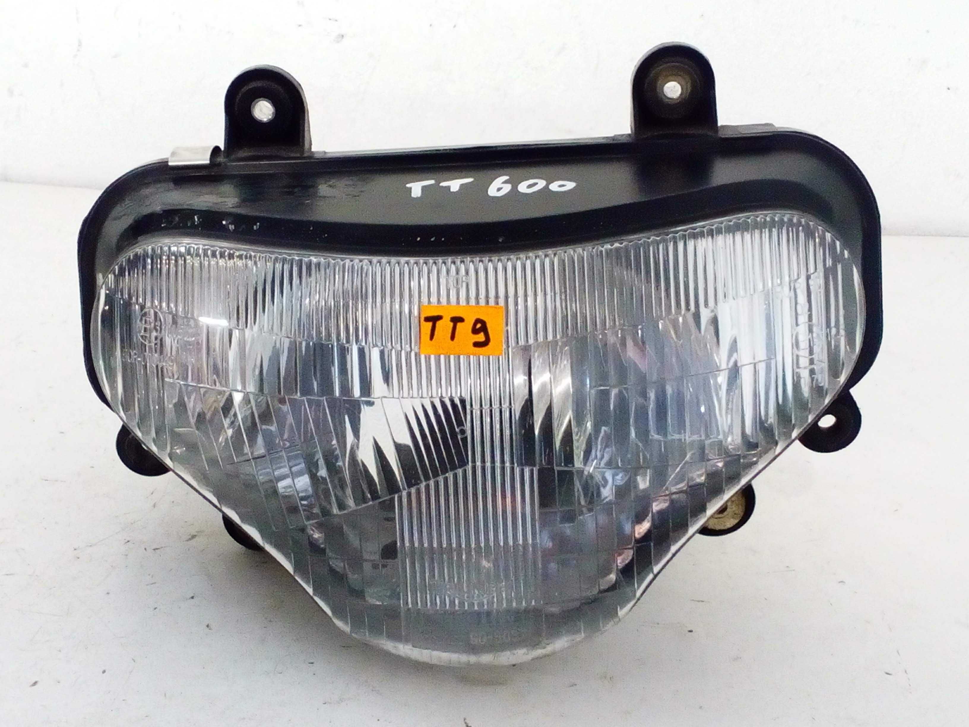 Triumph TT 600 reflektor lampa przód