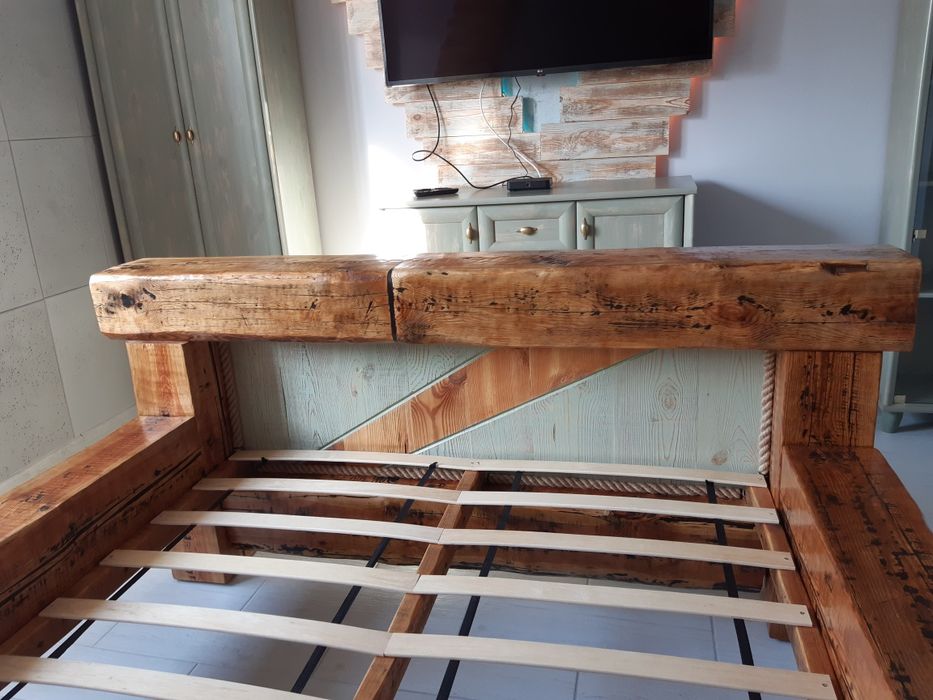 140 x 200, lozko z belek sosnowych, Solidne i ciężkie