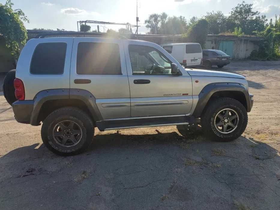 Jeep Cherokee Liberty KJ 2.5 CRD 4x4 2002р ВСЕ В НАЯВНОСТІ
