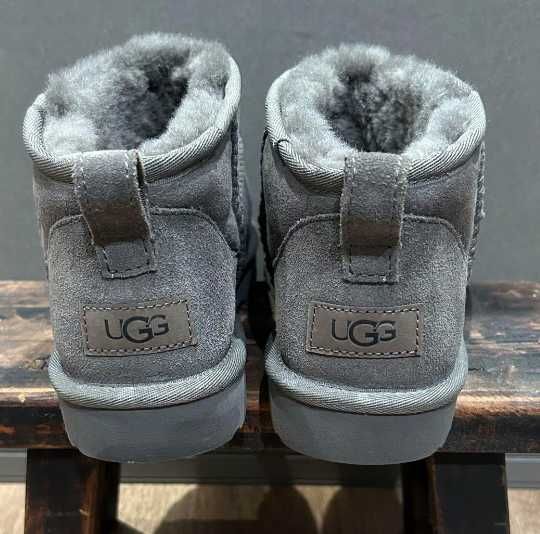 UGG Classic Ultra Mini Boot R.40