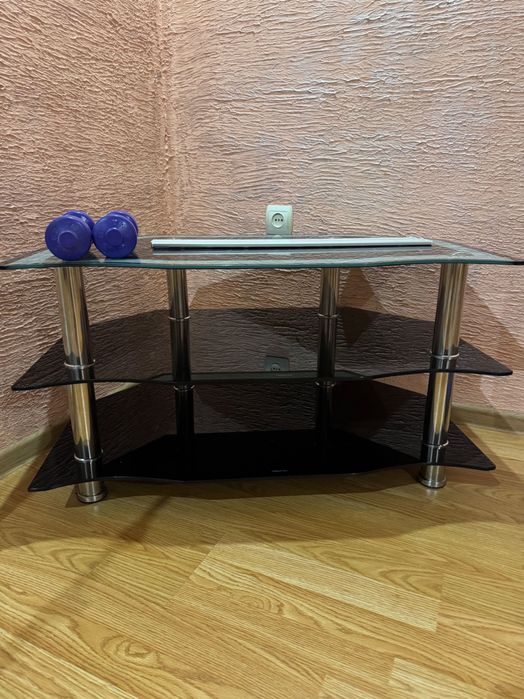 Столик під телевізор