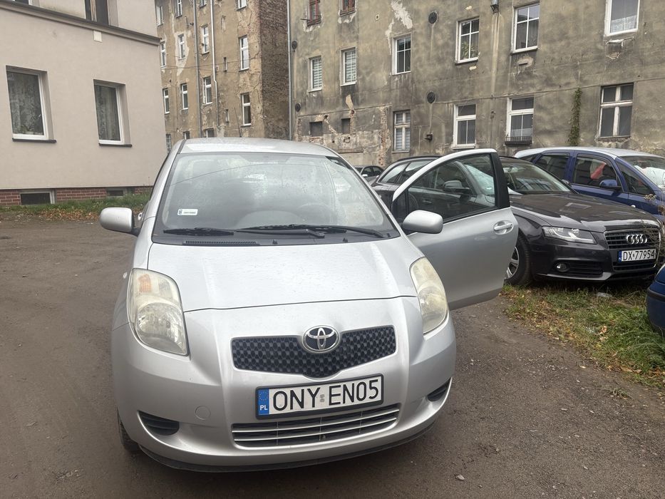 Toyota yaris 2  bez klimy zamiana