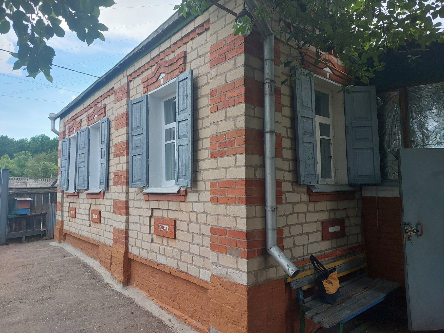 У Продажі Добротне Домоволодіння