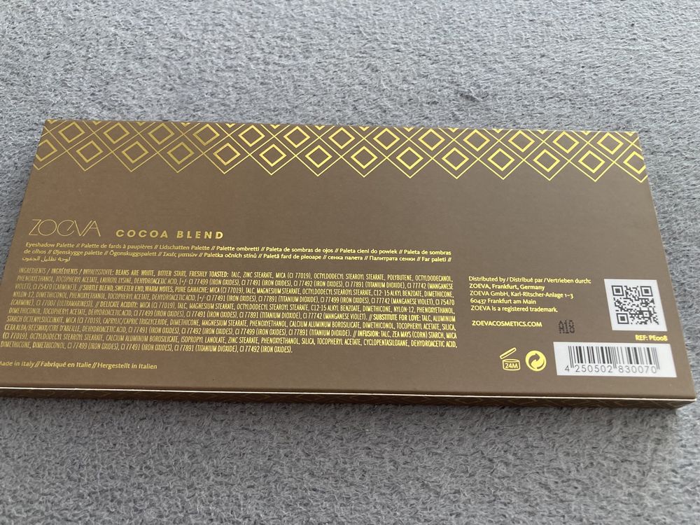 Paleta cieni do powiek Zoeva Cocoa Blend 10 cieni neutralnych
