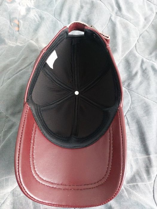 Мужская бейсболка